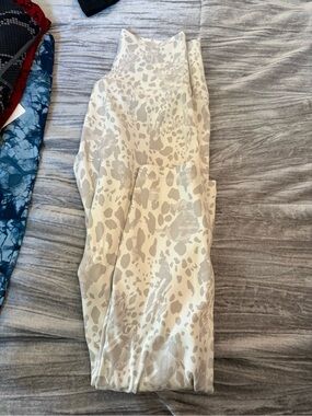 lululemon athletica Cream and  Beige Animal Print Leggings
